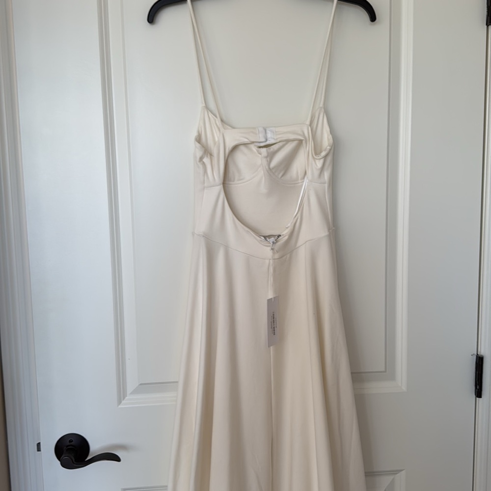 Reformation Dress - Picture 2 of 7